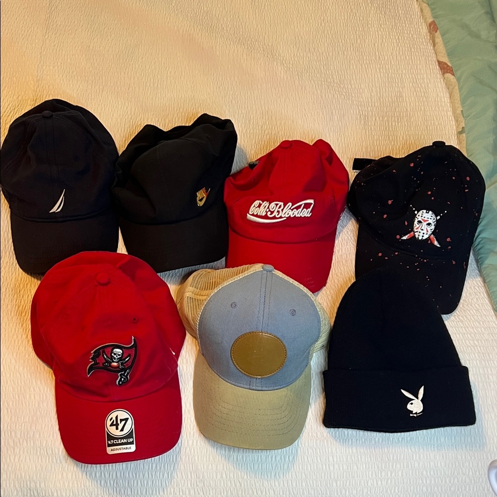 Red and Black Cap Set